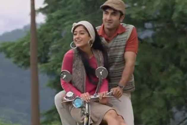 Touching hearts is more important than Rs 100 cr: 'Barfi!' director
